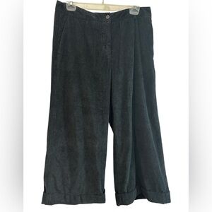 Tonet Made in‎ Italy Black corduroy wide leg Capri pants size 8 women's